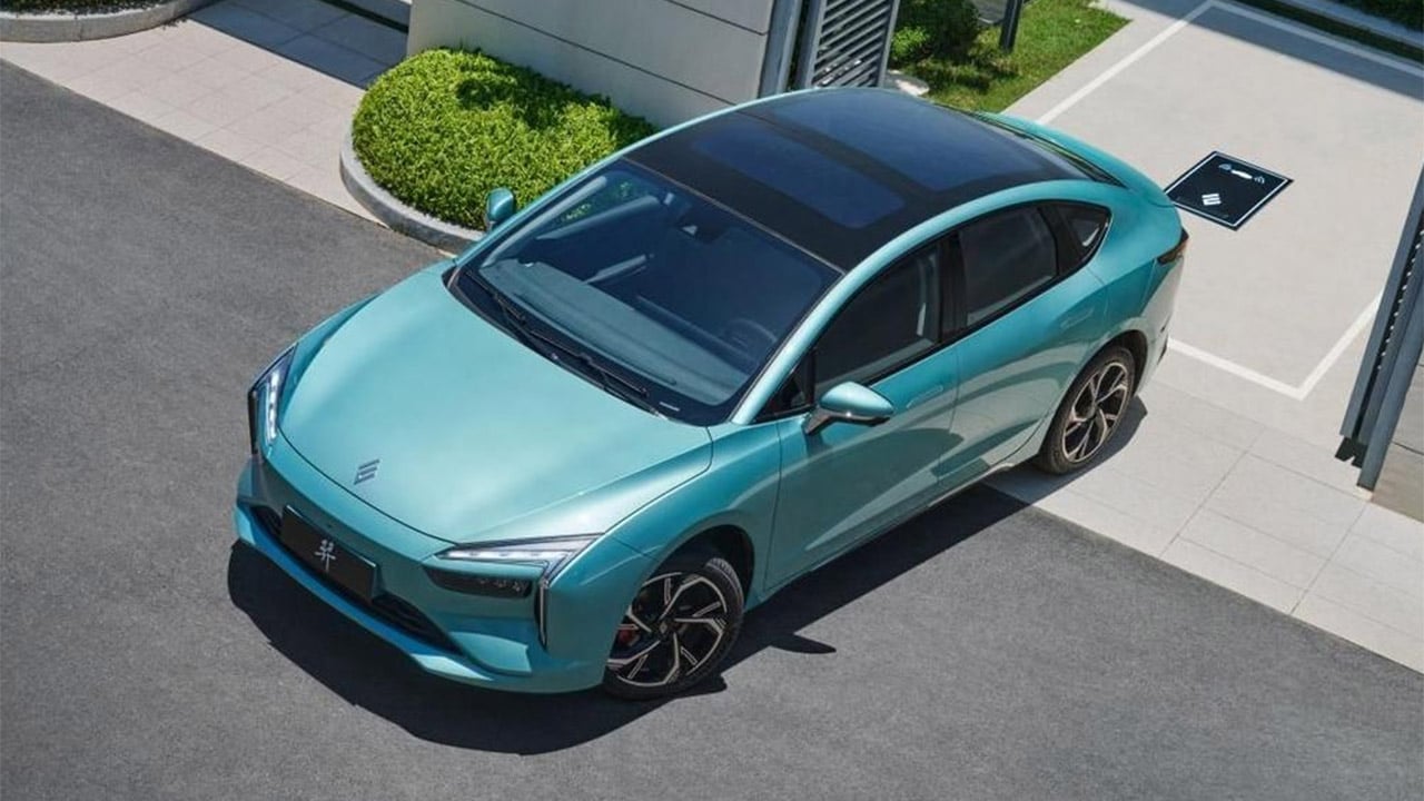 Este Sedán Eléctrico Chino Con Alma Francesa Llega A España Con Un Precio Que Rompe Esquemas