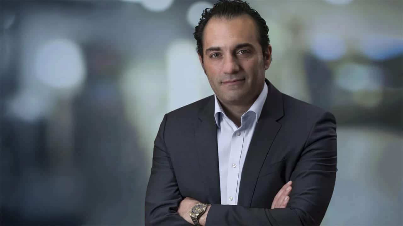 Lo Que El Nuevo Ceo De Stellantis Piensa Sobre El Coche Eléctrico