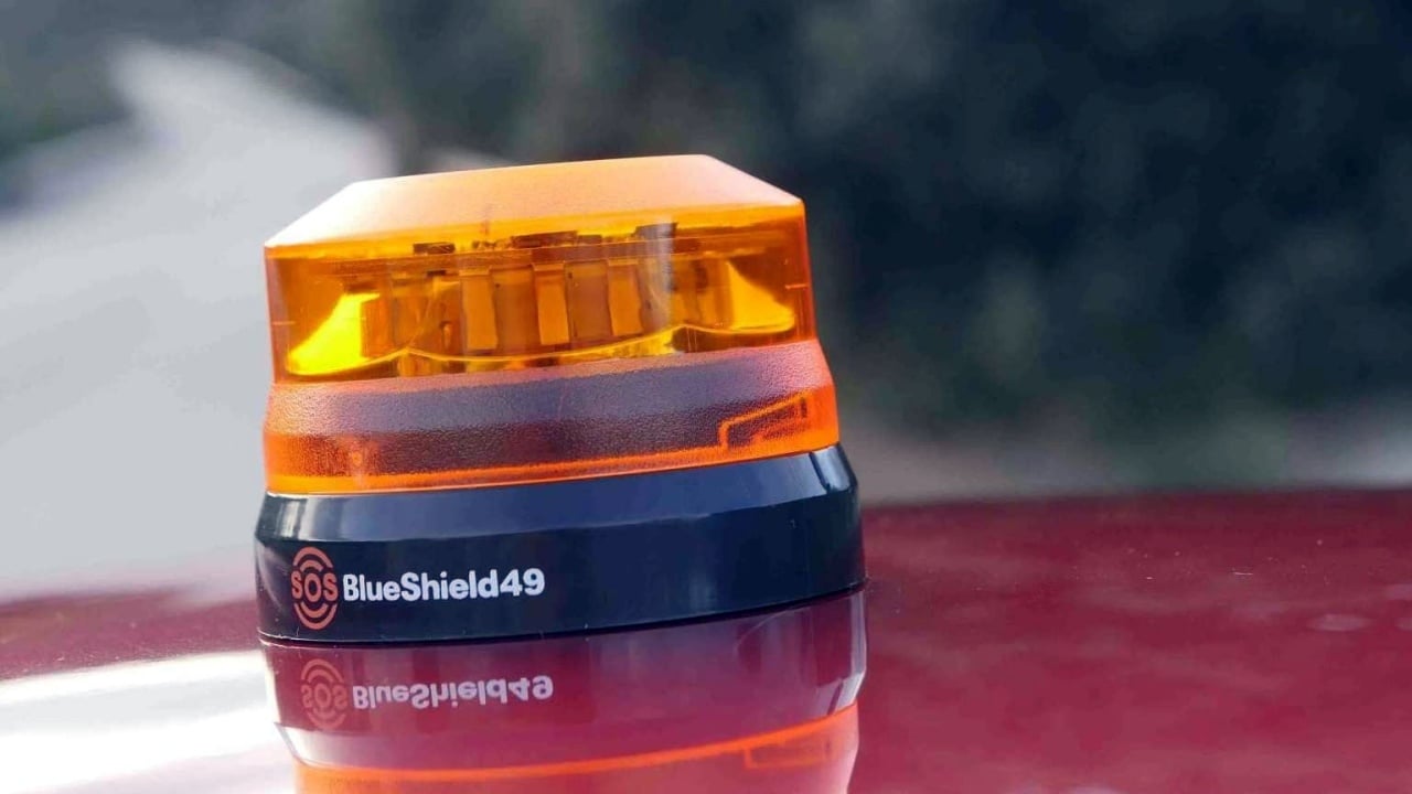 ¡Cuidado! La Nueva Baliza Obligatoria V-16 Podría Dejarte Tirado Antes De Que Llegue La Grúa
