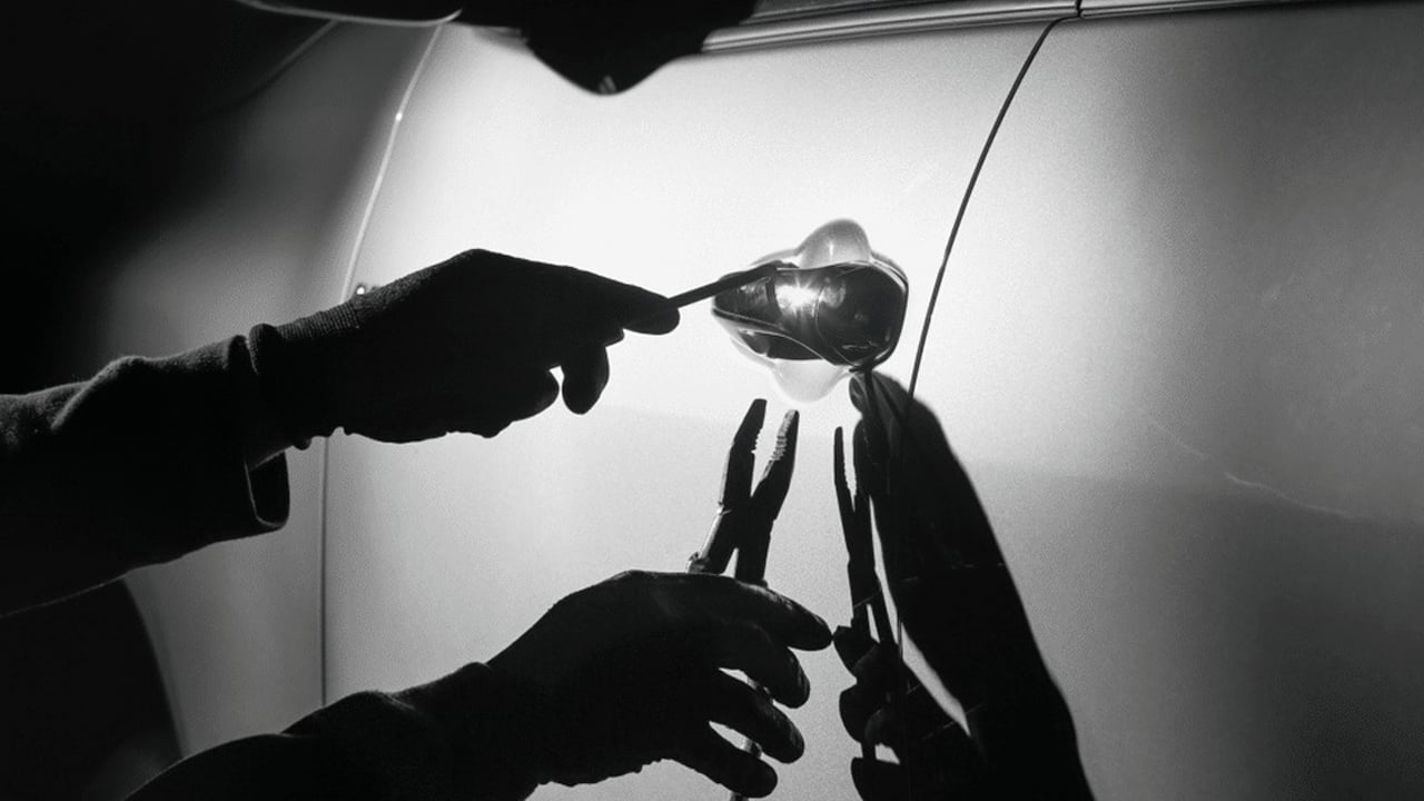 Tienes Un Coche Caro, Ellos Una Estafa Perfecta: Así Te Roban Y Desaparecen Sin Dejar Rastro