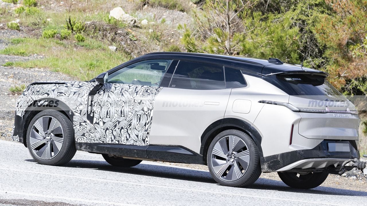 No Solo Quiere Superarlo, El Nuevo Lynk &Amp;Amp; Co 08 Se Obsesiona Con Descubrir Qué Hace Imbatible Al Cr-V