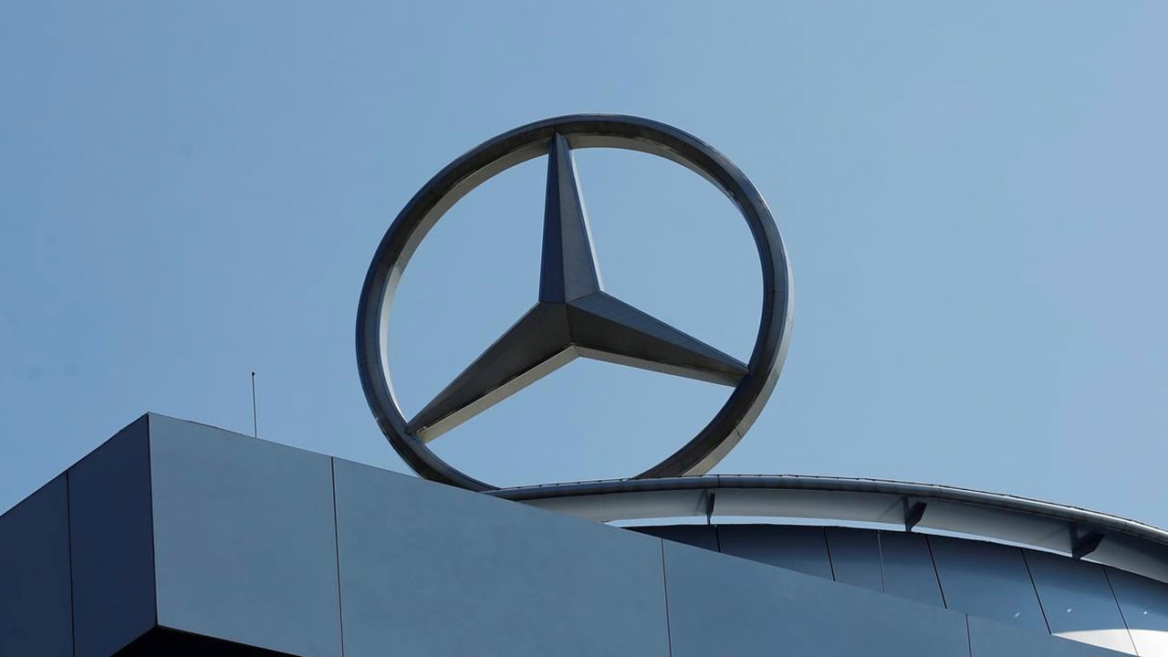 Los Eléctricos Son Solo La Punta Del Iceberg, Mercedes Se Tambalea Y Los Accionistas Apuntan Al Ceo