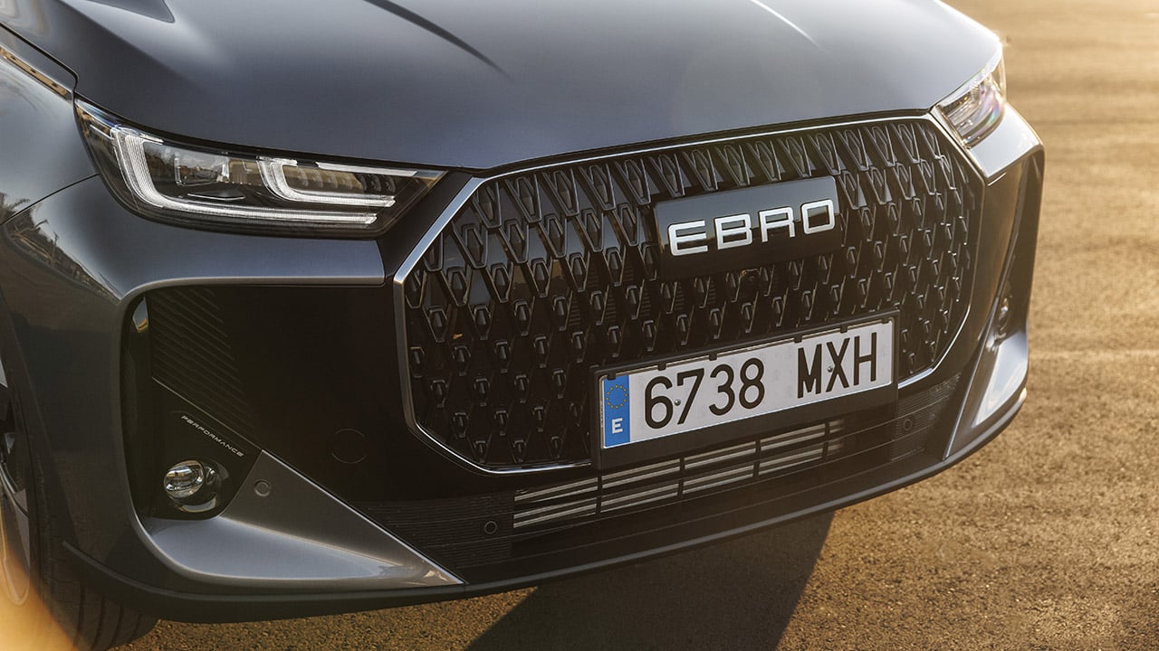 El Suv De Ebro Que Pone En Apuros Al Mg Hs Tiene 5.000 € De Descuento Y Un Precio Propio De Dacia