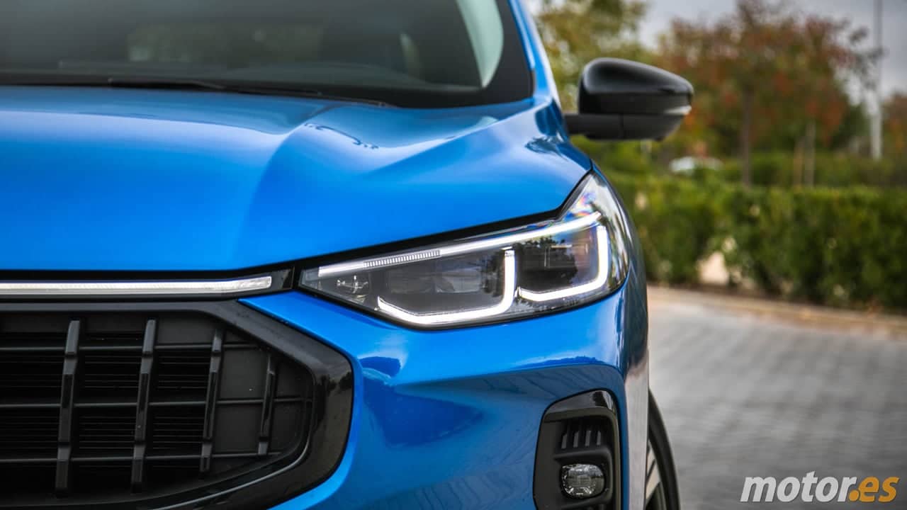 Es Como El Toyota Rav4 Pero 7.400 € Más Barato, Tiene Motor Híbrido Y Se Fabrica En España