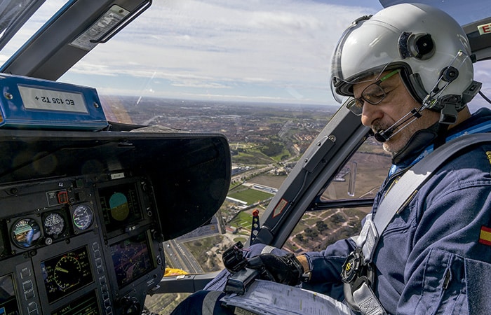 Por Su Seguridad, Vigilancia A&Eacute;Rea