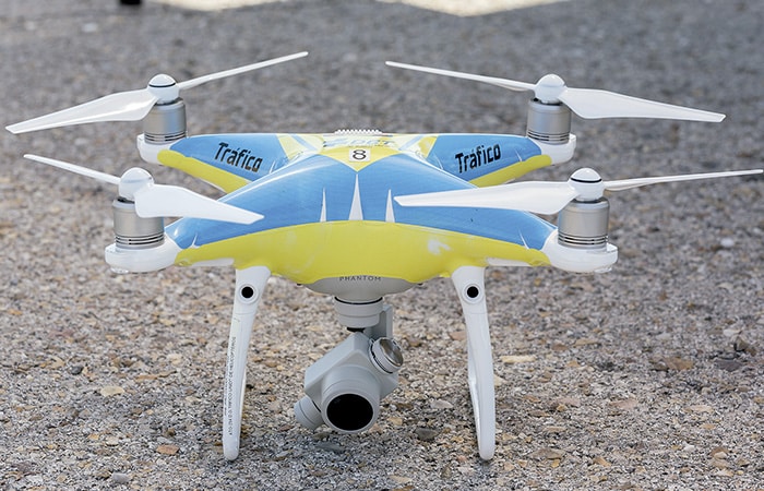 Por Su Seguridad, Vigilancia A&Eacute;Rea