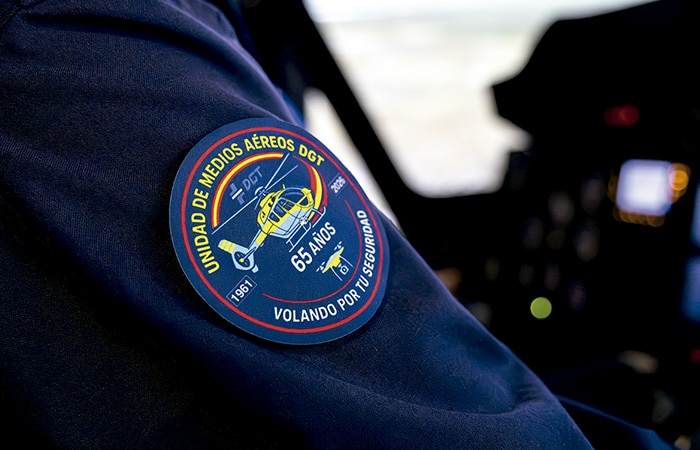 Por Su Seguridad, Vigilancia A&Eacute;Rea